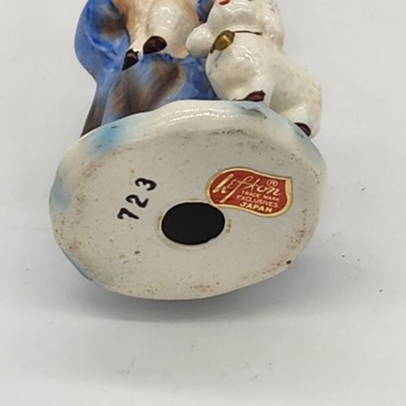 Vintage Lefton Christmas Angel Boy with Lambs Figurine Foil Sticker 723 - Picture 6 of 7